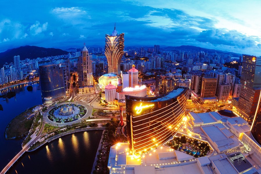 Macau-casinos-revenue-.jpg
